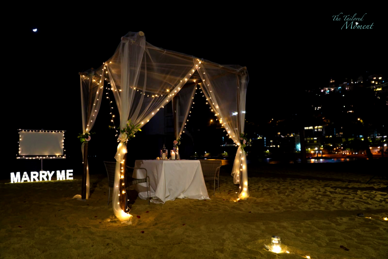 沙灘小屋拱門浪漫求婚佈置